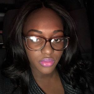 Meet your Posher, Lystra